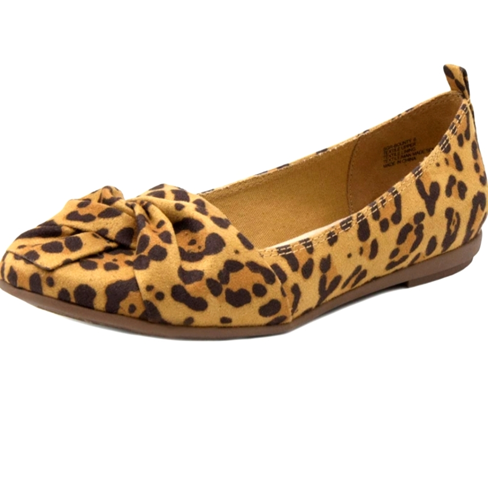 Flats for women